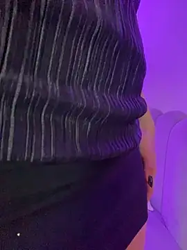 AbyThompson online show from October 29, 2025, 1:13 pm