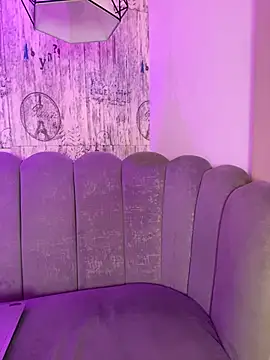 AbyThompson online show from February 23, 2026, 5:43 pm