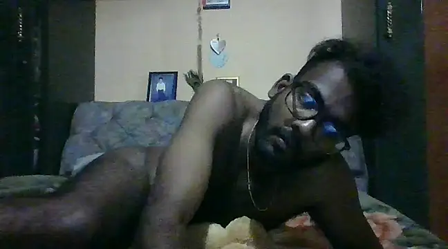 Snapshot of blackcock0301 chatting on January 4, 2025, 12:16 am blackcock0301 online show from January 4, 2025, 12:16 am