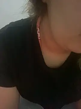 yassminsexy22 online show from February 5, 2026, 7:18 pm