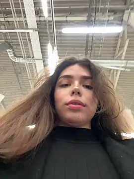 pantyless online show from October 4, 2025, 12:52 am