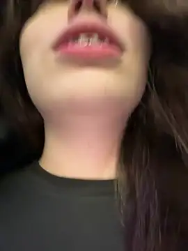 pantyless online show from July 11, 2026, 9:49 pm