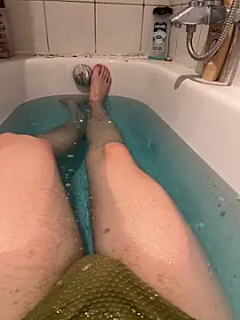 Michaela1222 online show from November 6, 2025, 9:48 pm