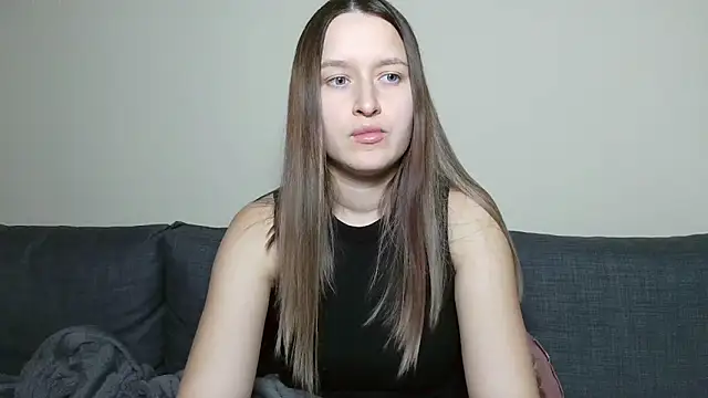 Snapshot of Submissive_love chatting on January 31, 2025, 4:27 pm Submissive love online show from January 31, 2025, 4:27 pm