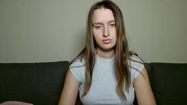 Snapshot of Submissive_love chatting on February 4, 2025, 8:17 pm Submissive love online show from February 4, 2025, 8:17 pm