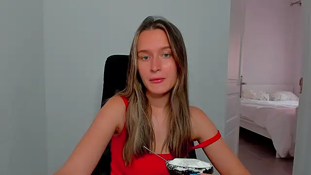 Snapshot of Submissive_love chatting on October 2, 2025, 3:52 pm Submissive love online show from October 2, 2025, 3:52 pm