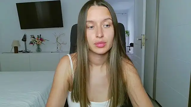 Snapshot of Submissive_love chatting on October 27, 2025, 1:26 pm Submissive love online show from October 27, 2025, 1:26 pm