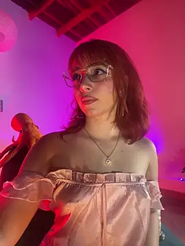 sweeet peach online show from March 20, 2026, 4:39 am