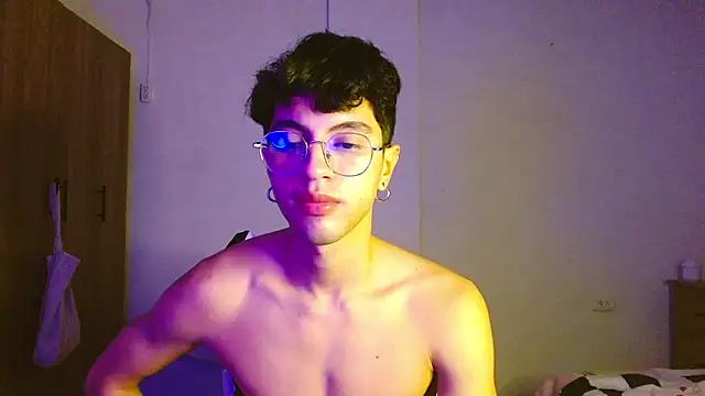 Snapshot of Angelligth chatting on October 18, 2025, 4:04 am Angelligth online show from October 18, 2025, 4:04 am