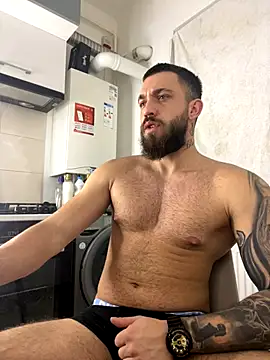 LoveIsBlind  online show from October 15, 2025, 4:45 am