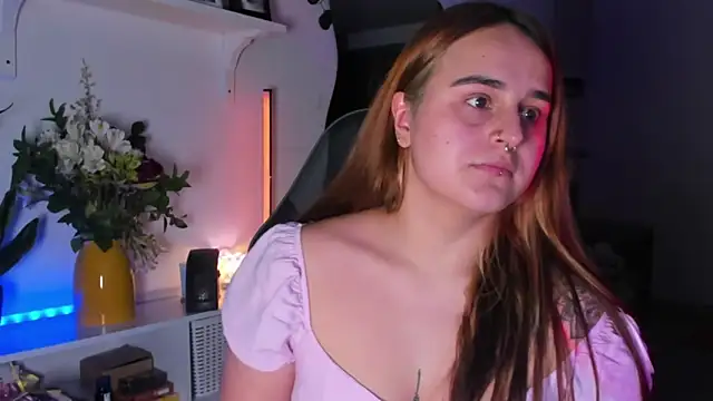 evy orange1 online show from February 27, 2026, 3:06 am