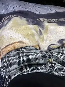 Snapshot of josle24 chatting on December 11, 2024, 5:21 am josle24 online show from December 11, 2024, 5:21 am