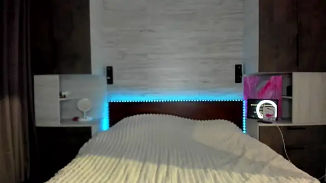 Chris Brunnet online show from November 11, 2025, 10:48 am