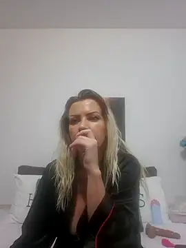 MiaDoll69 online show from September 27, 2025, 5:51 pm