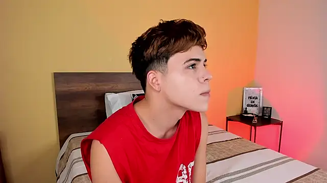 Snapshot of justinbiler chatting on January 13, 2025, 12:24 pm justinbiler online show from January 13, 2025, 12:24 pm