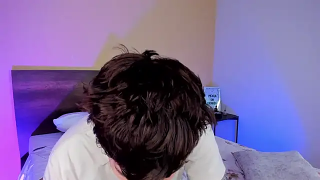 Snapshot of justinbiler chatting on January 25, 2025, 6:24 pm justinbiler online show from January 25, 2025, 6:24 pm