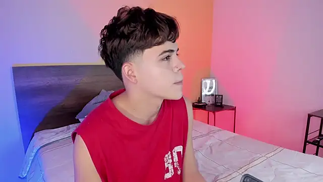 Snapshot of justinbiler chatting on February 3, 2025, 12:36 pm justinbiler online show from February 3, 2025, 12:36 pm