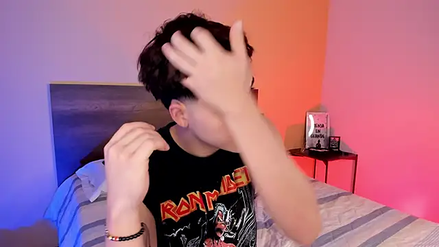 Snapshot of justinbiler chatting on February 22, 2025, 12:40 pm justinbiler online show from February 22, 2025, 12:40 pm