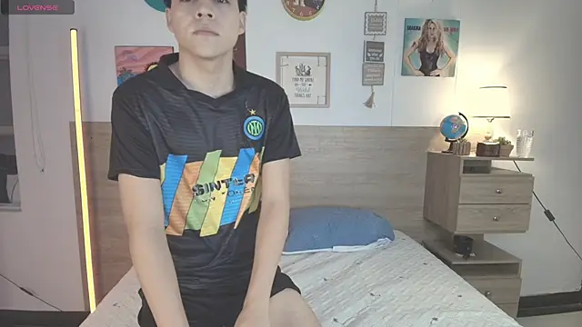 Snapshot of justinbiler chatting on September 20, 2025, 12:39 pm justinbiler online show from September 20, 2025, 12:39 pm