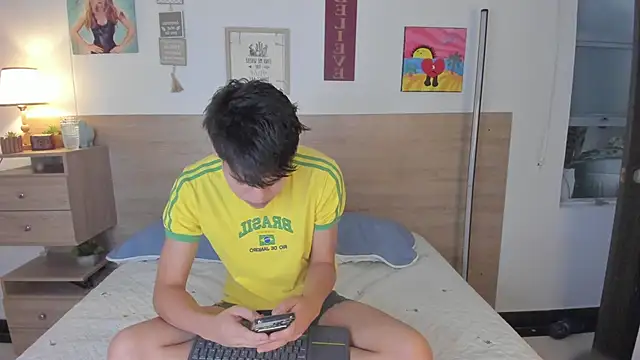 Snapshot of justinbiler chatting on October 6, 2025, 12:24 pm justinbiler online show from October 6, 2025, 12:24 pm