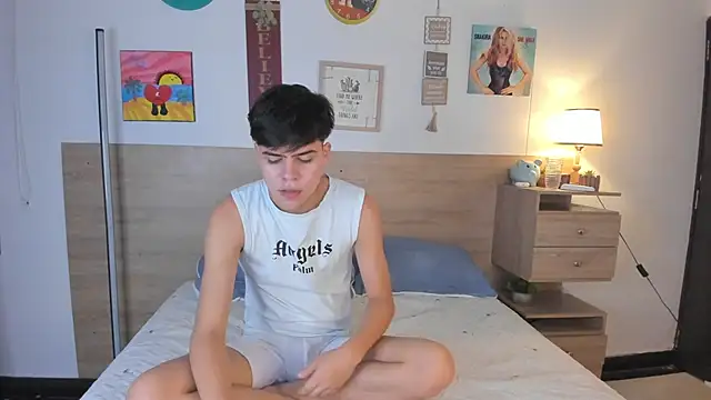 Snapshot of justinbiler chatting on October 8, 2025, 12:36 pm justinbiler online show from October 8, 2025, 12:36 pm