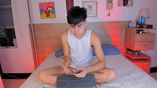 Snapshot of justinbiler chatting on October 18, 2025, 1:34 pm justinbiler online show from October 18, 2025, 1:34 pm