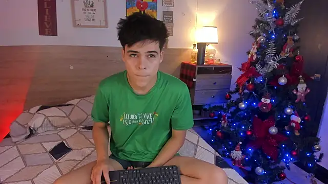 Snapshot of justinbiler chatting on November 11, 2025, 12:38 pm justinbiler online show from November 11, 2025, 12:38 pm