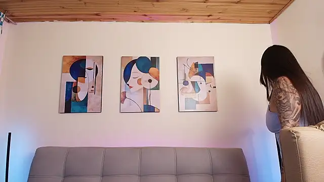 miaa saenz1 online show from February 25, 2026, 4:22 am