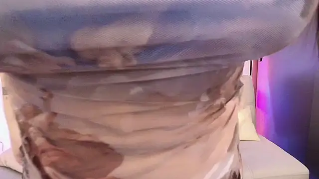 miaa saenz1 online show from April 13, 2026, 3:45 am