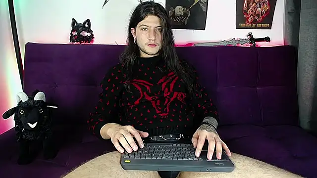 Snapshot of blckwolf_6 chatting on December 7, 2024, 9:55 pm blckwolf 6 online show from December 7, 2024, 9:55 pm