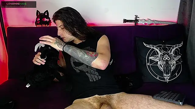 Snapshot of blckwolf_6 chatting on March 10, 2025, 8:56 pm blckwolf 6 online show from March 10, 2025, 8:56 pm