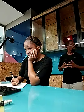 Snapshot of Sgeme325is chatting on February 23, 2025, 11:55 am Sgeme325is online show from February 23, 2025, 11:55 am