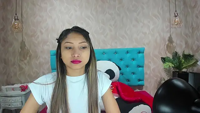 Snapshot of MadelineDoll chatting on February 13, 2026, 2:35 pm MadelineDoll online show from February 13, 2026, 2:35 pm