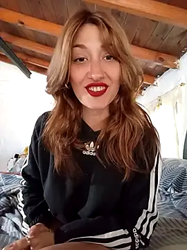 Snapshot of Viudanegraa chatting on September 9, 2025, 12:05 pm Viudanegraa online show from September 9, 2025, 12:05 pm