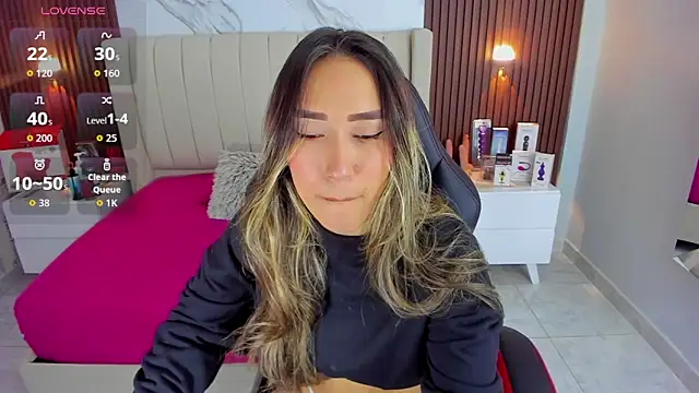 Snapshot of CAMILAGRAY chatting on October 28, 2025, 12:30 pm CAMILAGRAY online show from October 28, 2025, 12:30 pm