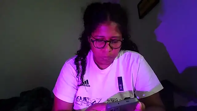 Ivon-09 online show from October 29, 2025, 11:45 am