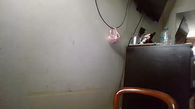 Ivon-09 online show from November 12, 2025, 11:21 am