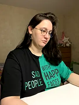 hungry1bunny online show from November 13, 2025, 9:58 pm