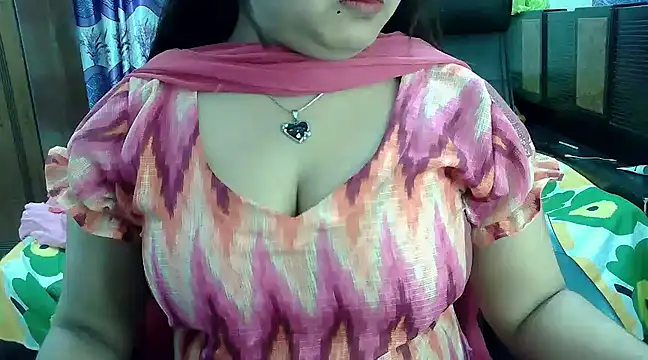 Snapshot of SweetGirlRani143 chatting on March 22, 2025, 6:14 pm SweetGirlRani143 online show from March 22, 2025, 6:14 pm