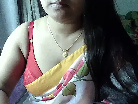 Snapshot of SweetGirlRani143 chatting on October 7, 2025, 3:42 pm SweetGirlRani143 online show from October 7, 2025, 3:42 pm