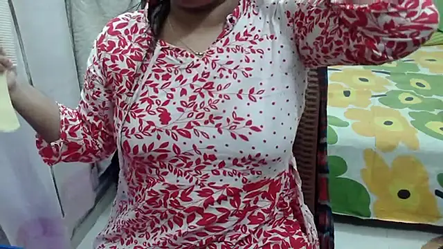 Snapshot of SweetGirlRani143 chatting on October 10, 2025, 11:20 am SweetGirlRani143 online show from October 10, 2025, 11:20 am