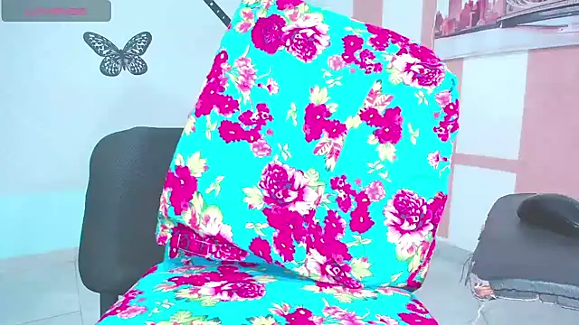 Snapshot of SammyBichota chatting on November 4, 2025, 10:09 pm SammyBichota online show from November 4, 2025, 10:09 pm