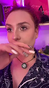 AnnaRichmond online show from December 22, 2025, 1:24 am