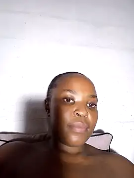 Snapshot of Yummy-Cat chatting on January 5, 2025, 6:24 pm Yummy-Cat online show from January 5, 2025, 6:24 pm