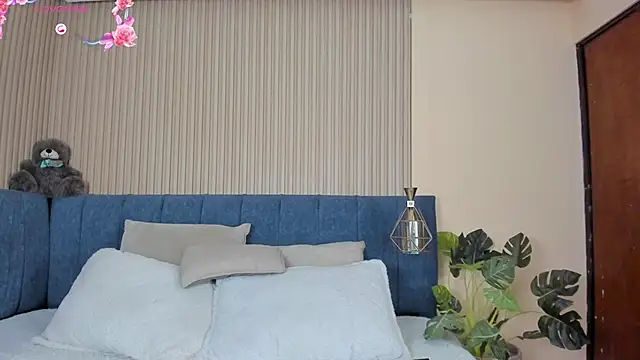 Snapshot of kathecute__ chatting on October 8, 2025, 1:36 am kathecute online show from October 8, 2025, 1:36 am