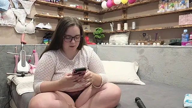 Snapshot of Kimberly-Caprice chatting on February 23, 2025, 4:13 pm Kimberly-Caprice online show from February 23, 2025, 4:13 pm