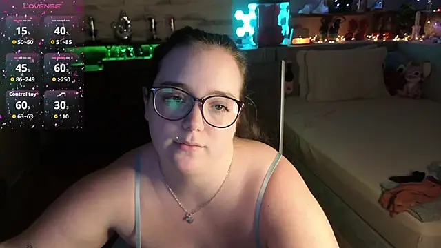 Kimberly-Caprice online show from March 11, 2026, 7:53 pm