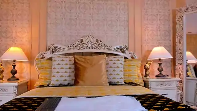 OrianaRodhes online show from January 18, 2025, 8:51 pm