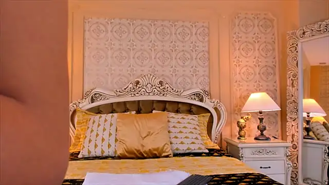 OrianaRodhes online show from January 28, 2025, 9:50 pm