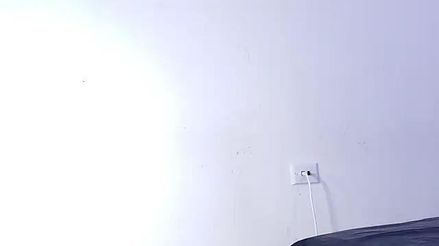 nicol f online show from March 11, 2026, 3:12 am